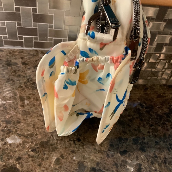 LUG CREAM CANCAN DRAGONFLY MULTI DUO WITH MINUET WALLET.  NWT. BONUS PENCILS - Picture 10 of 14